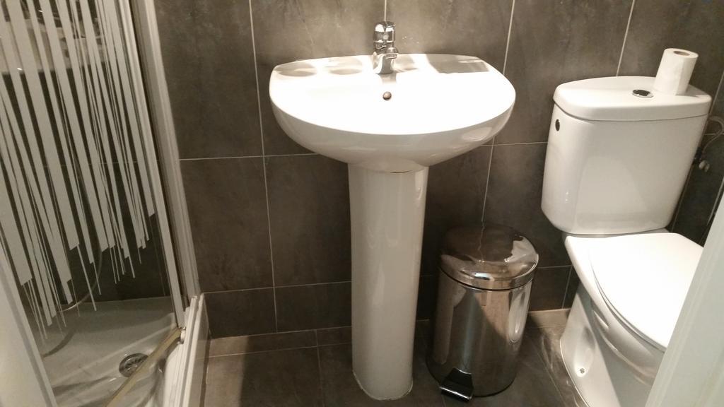Hostal Montecarlo Madrid Eksteriør bilde
