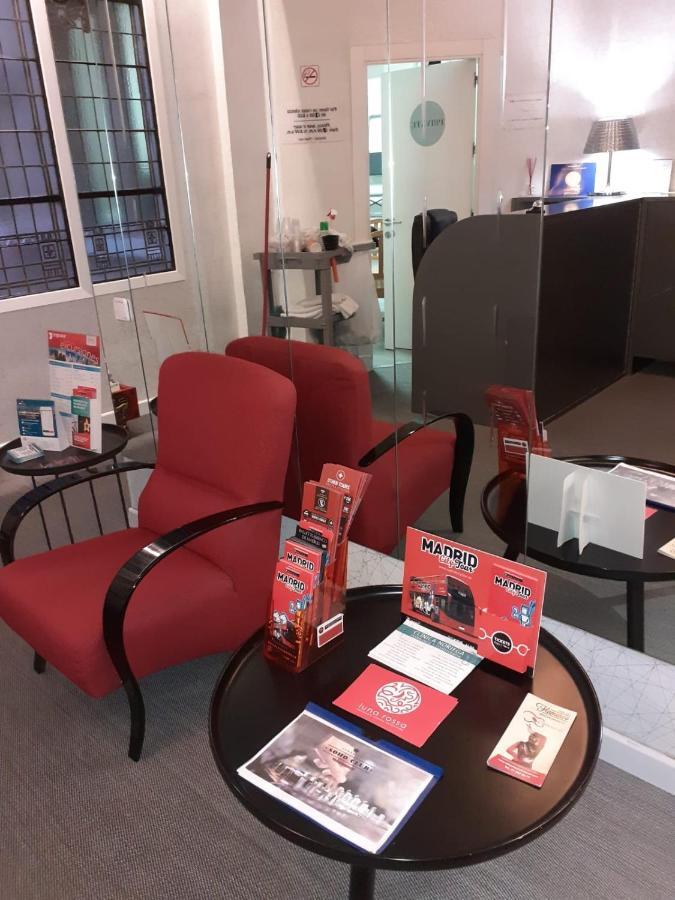 Hostal Montecarlo Madrid Eksteriør bilde